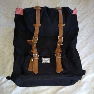 Herschel Little America Backpack Mid-Volume